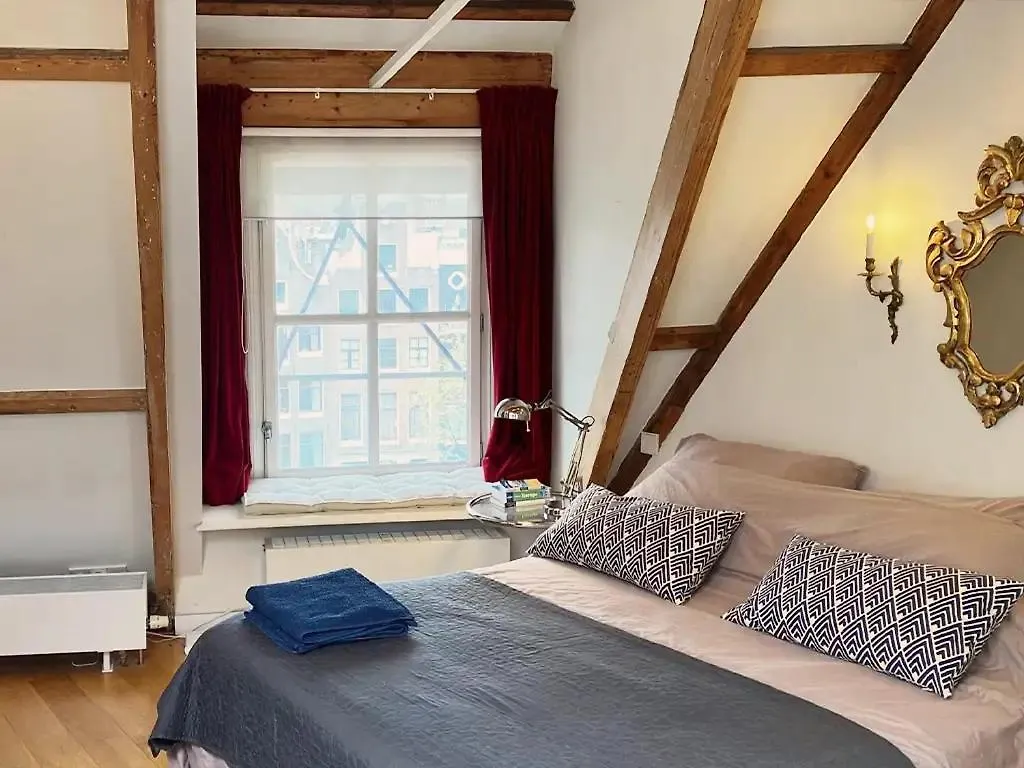 Bed & Breakfast Canal View B&B Amsterdam Netherlands